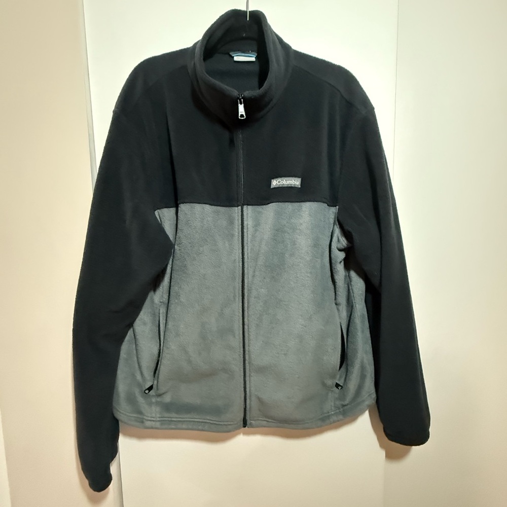 Columbia Men's Two-Tone Performance Jacket